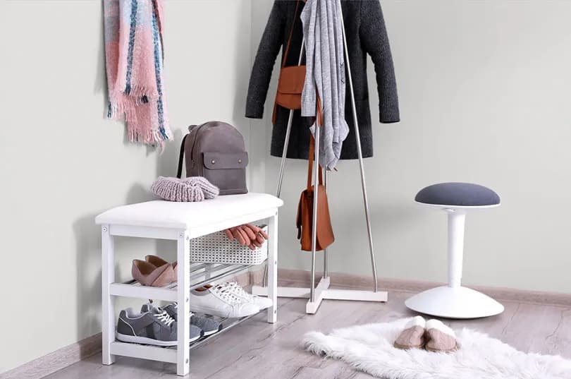 Co na ścianę do małego przedpokoju? Oto inspiracje, które zachwycą Co na ścianę do małego przedpokoju? Oto inspiracje, które zachwycą