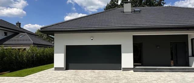 Jaka kostka do szarej elewacji - idealne kolory i style do wyboru Jaka kostka do szarej elewacji - idealne kolory i style do wyboru