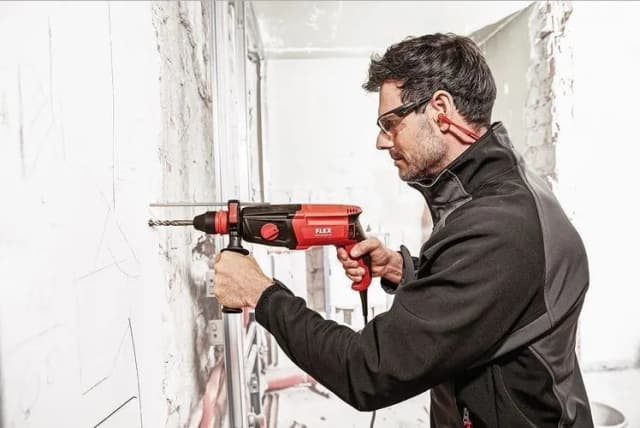 Jaką wiertarkę udarową wybrać? Porównanie parametrów i zastosowań Jaką wiertarkę udarową wybrać? Porównanie parametrów i zastosowań