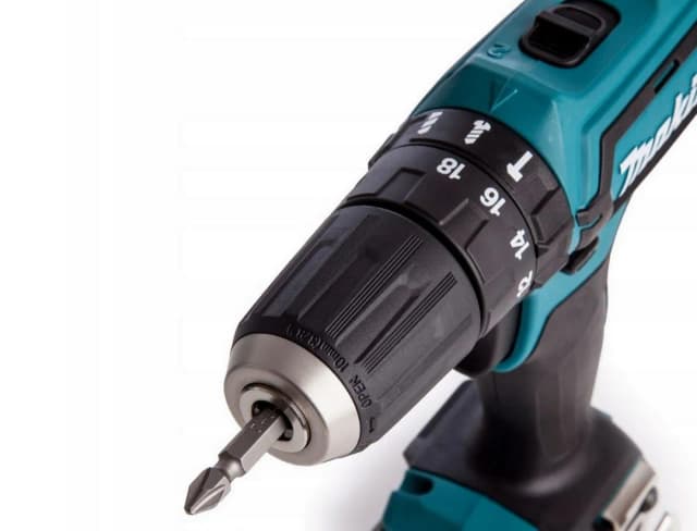 Jak włożyć wiertło do wkrętarki Makita - proste kroki, które musisz znać Jak włożyć wiertło do wkrętarki Makita - proste kroki, które musisz znać