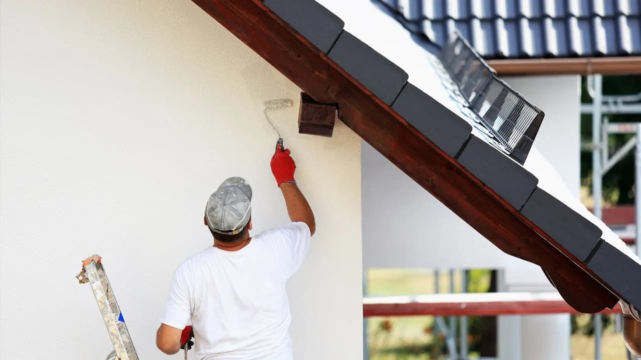 Czy malowanie elewacji wymaga zgłoszenia? Sprawdź, by uniknąć problemów Czy malowanie elewacji wymaga zgłoszenia? Sprawdź, by uniknąć problemów