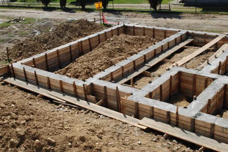 Fundamenty pod dom 70m2: poznaj rodzaje, koszty i najlepsze rozwiązania Fundamenty pod dom 70m2: poznaj rodzaje, koszty i najlepsze rozwiązania